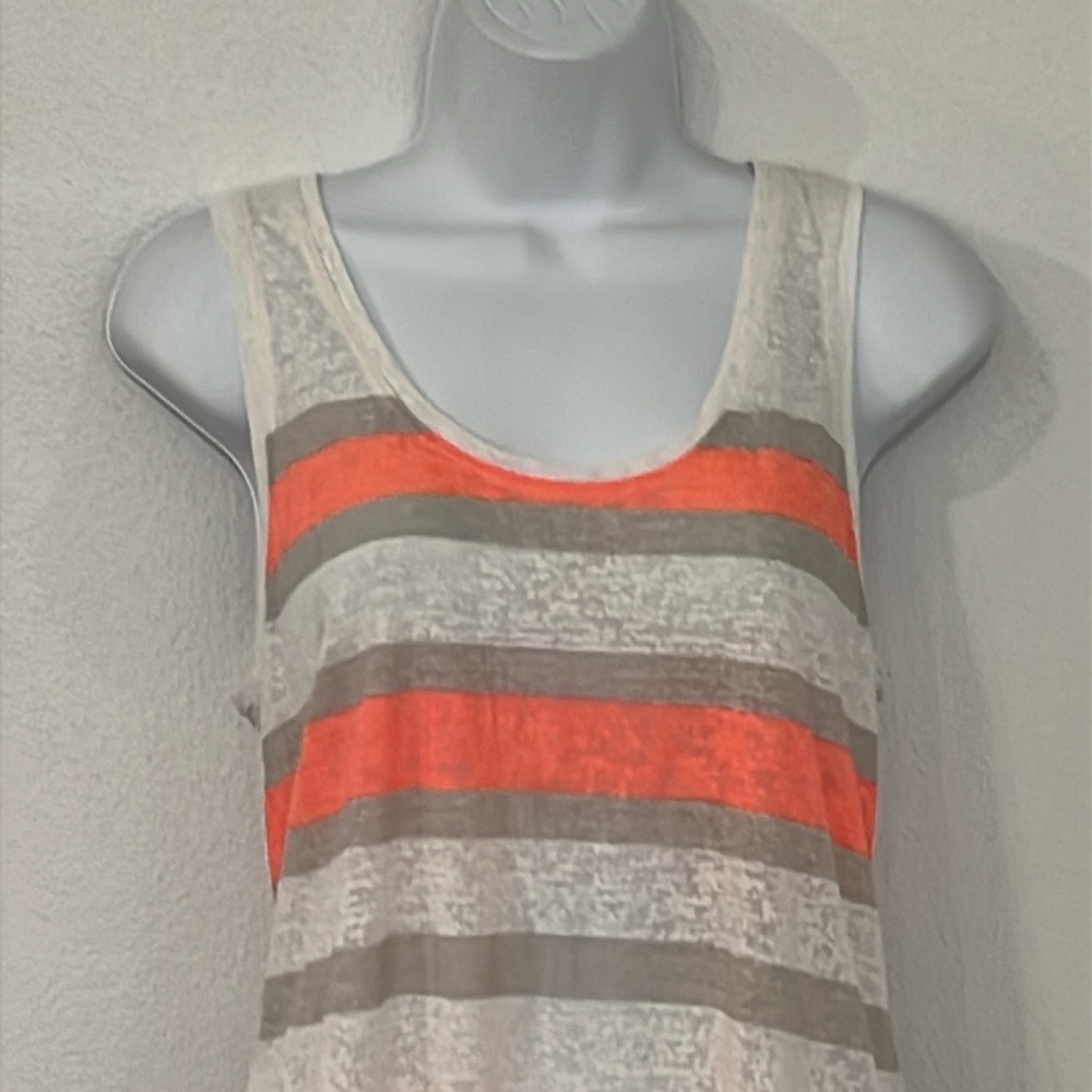 Express Top Size M - Picture 3 of 5